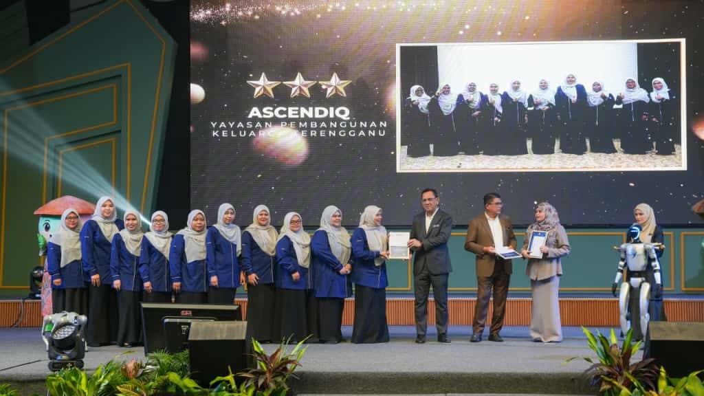 PENYAMPAIAN HADIAH PROJECT INOVASI